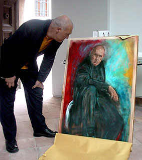 Sandro Chia osserva il suo ritratto by Mimmo Alfarone